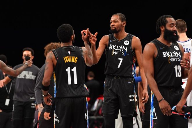 懂球帝12周年120大瞬间1／8决赛：重磅来袭，谁将通往八强？（懂球帝12周年120大瞬间16强对决：巅峰开战，谁能晋级八强？）