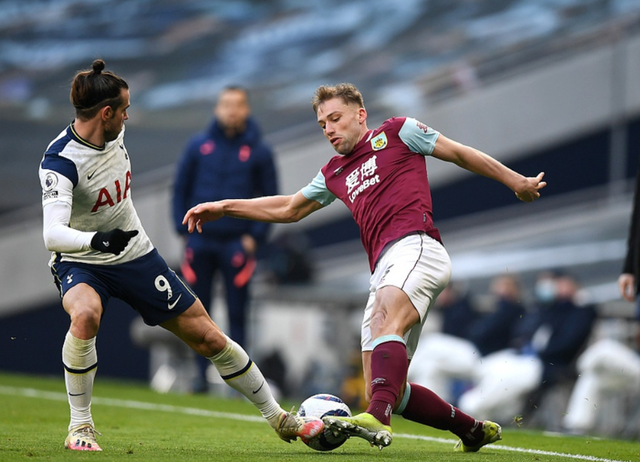 记者：李可并未参加申花赛前合练，明天能否首发存疑（记者称李可缺席申花赛前合练，明日首发成疑）