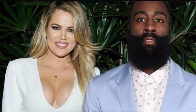 26年状元大热AJ-迪班萨，打球越来越美如画!（AJ-迪班萨成2026状元热门，球风愈发赏心悦目）