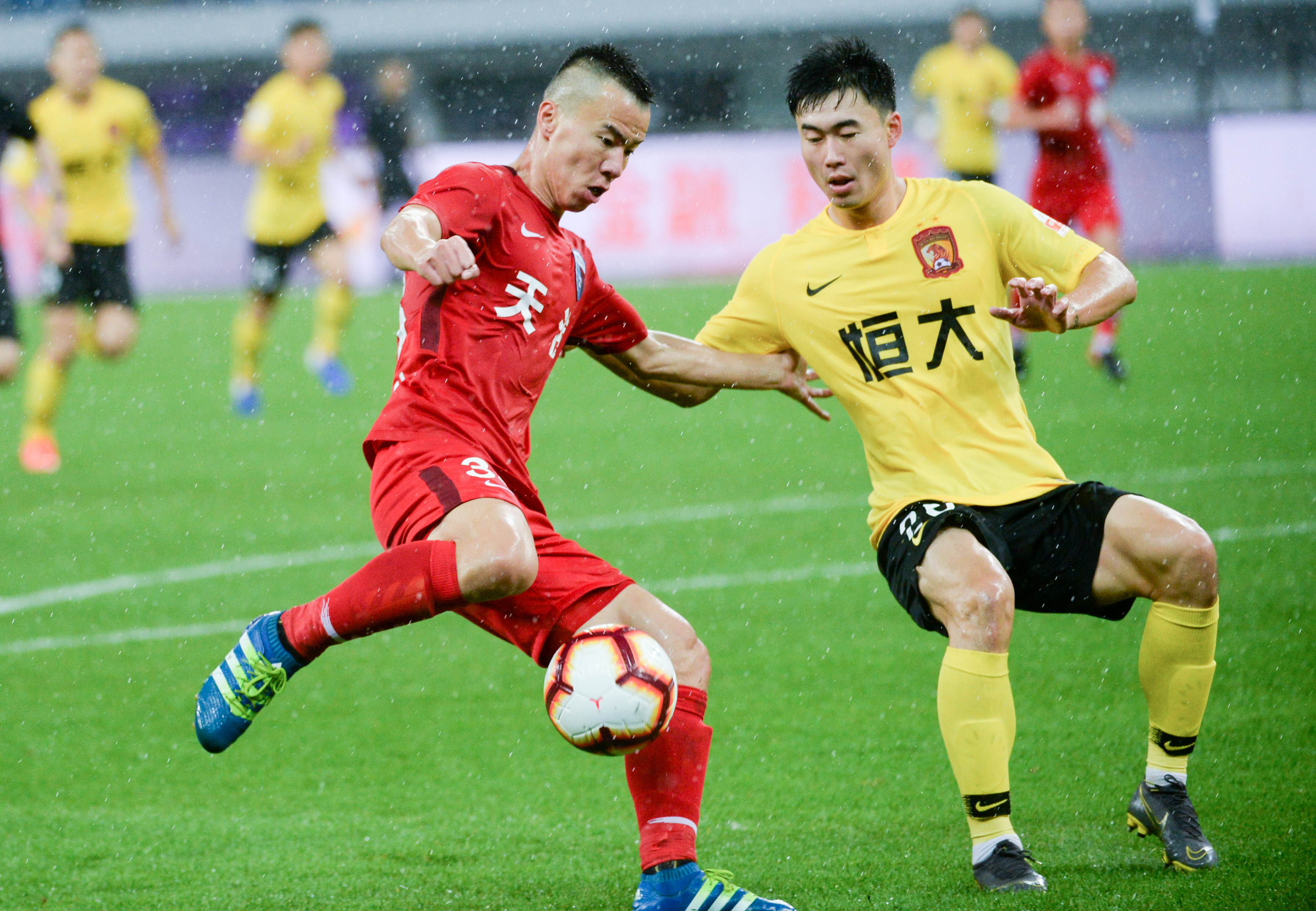 伤停补时10分钟发生三件大事！（补时10分钟三大事件接连发生！）