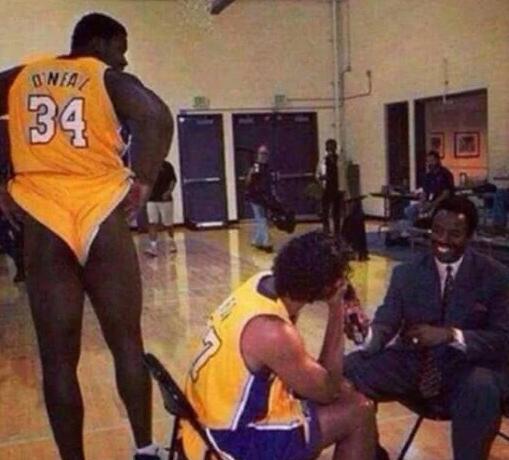 巴黎客场屡失良机0-0毕包，乌奈-西蒙神扑，巴尔科拉中楣（巴黎客场闷平毕尔巴鄂0-0：乌奈-西蒙屡献神扑，巴尔科拉击中横梁）