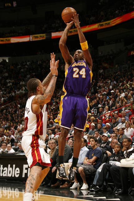 延续状态！萨姆纳11中5得到21分&连续两场砍20+得分（火力不减！萨姆纳11投5中收获21分，连续两场20+）