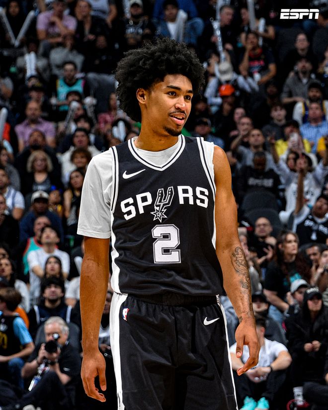 足球世界杯票务系统再次崩溃，球迷疯狂涌入（世界杯售票平台再宕机，海量球迷蜂拥抢票）