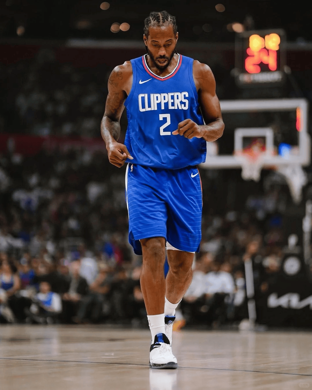 足球中超球队加练体能，主帅：必须跑起来（中超球队强化体能训练，主帅直言：必须跑起来）