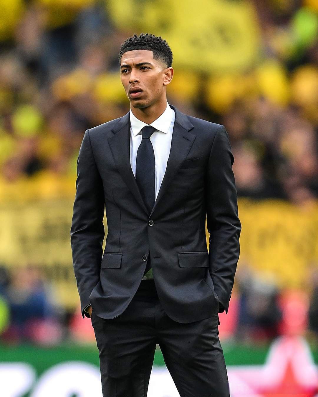 英超-补时绝杀！曼城3-2险胜利兹联，福登双响救主（英超补时绝杀！曼城3-2险胜利兹联，福登梅开二度扛起球队）