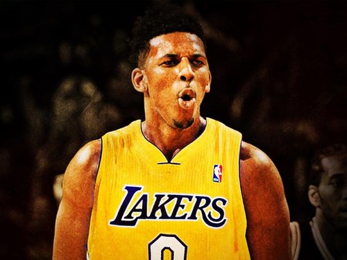 曼联旧将罗西：弗格森严肃中带着亲切体贴，待人就像父亲一样（曼联旧将罗西：弗格森严厉而温情，待人如父般体贴）