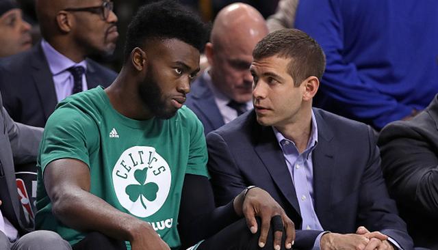 迪洛伦佐：赛后会和孔蒂复盘比赛；欧冠还有两轮还有机会晋级（迪洛伦佐：赛后与孔蒂复盘；欧冠还剩两场仍有出线希望）