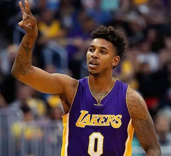 媒体人：陈盈骏的爆发之夜（媒体人：陈盈骏高光之夜）