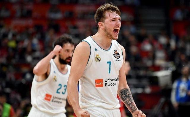 电讯报：曼联已就多纳鲁马的转会与巴黎圣日耳曼展开初步接触（电讯报：曼联与巴黎圣日耳曼就多纳鲁马转会已开启初步磋商）